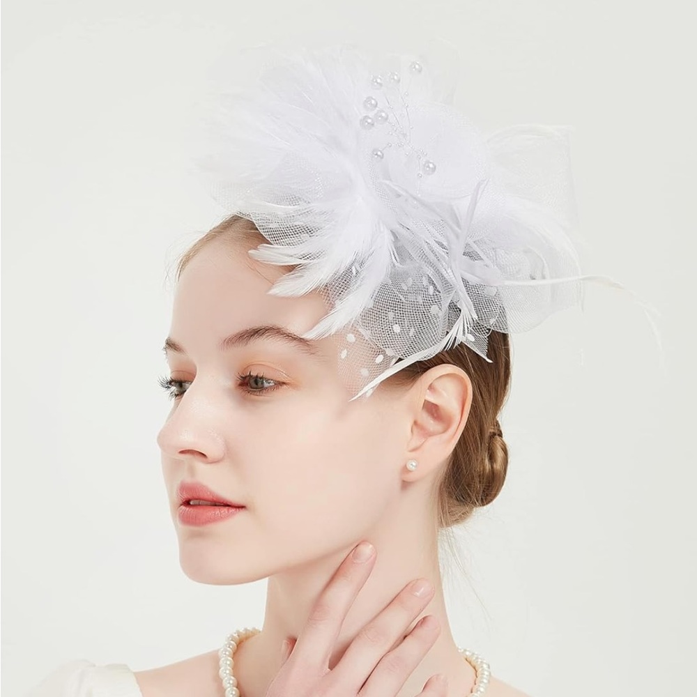 NWT Mesh Feathers flower Headwear Hair Clip for upscale event